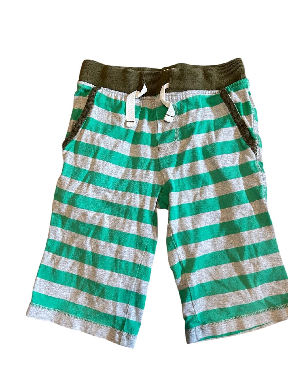 Mini Boden green stripe shorts size 5